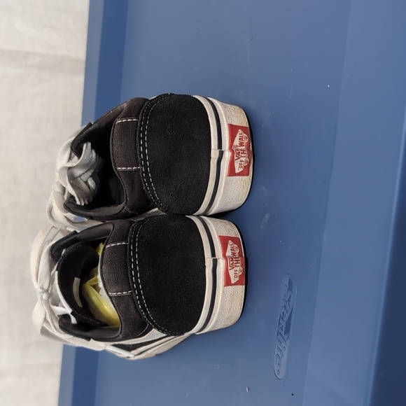 Vans Old Skool Black Suede and Canvas Classic Sneakers Size Women's 7 - Picture 4 of 6